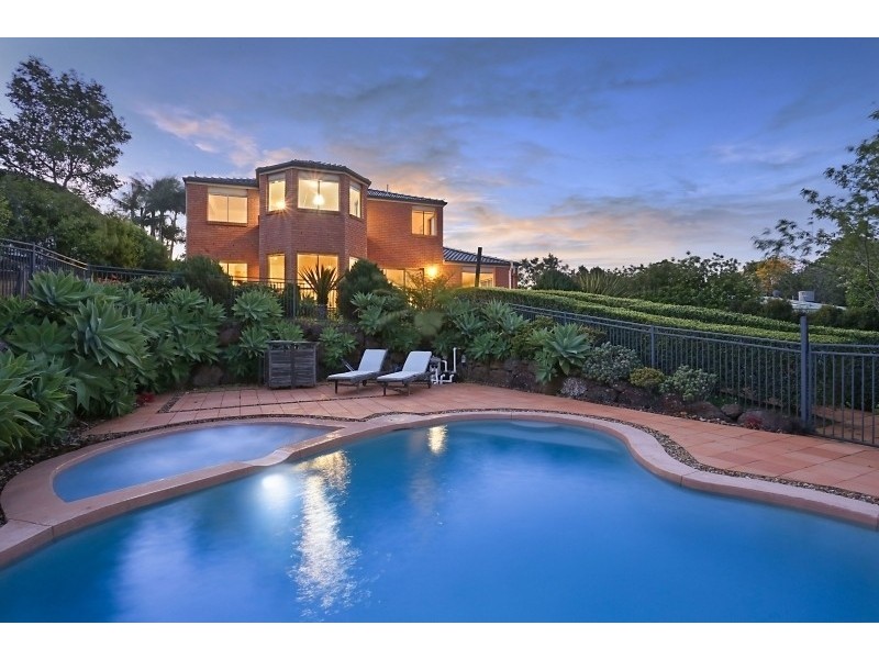 77 Bateke Road, Tamborine Mountain QLD 4272