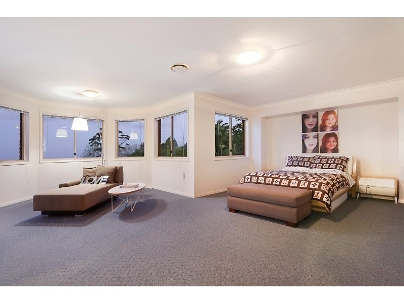 77 Bateke Road, Tamborine Mountain QLD 4272