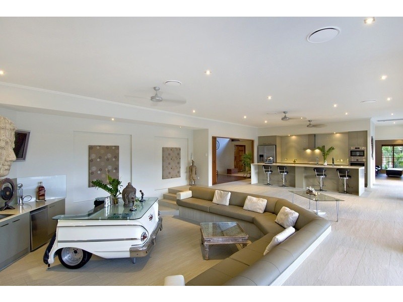 1 Wirrega Close, Caravonica QLD 4878