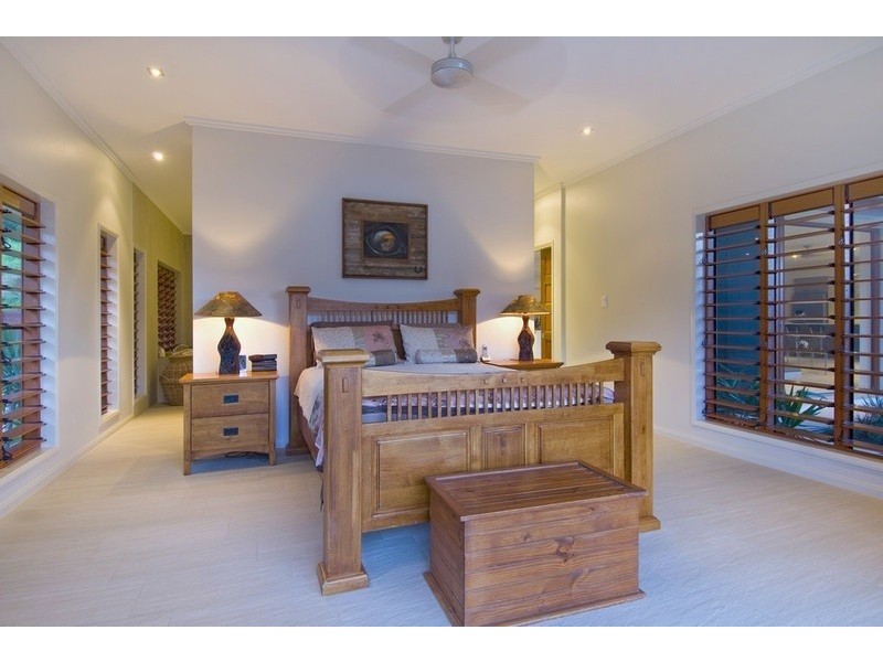 1 Wirrega Close, Caravonica QLD 4878