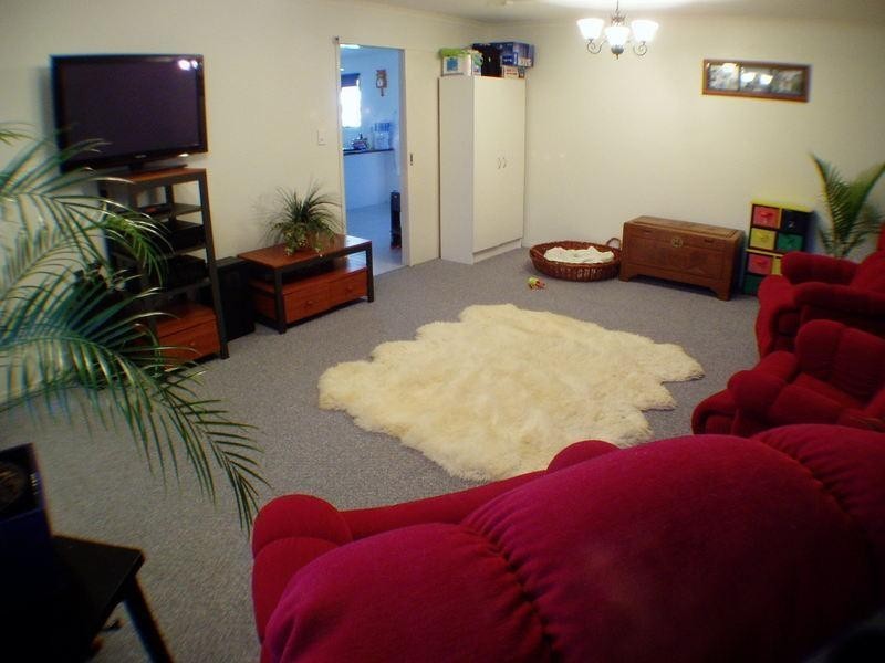 5 Pennant Drive, Point Vernon QLD 4655