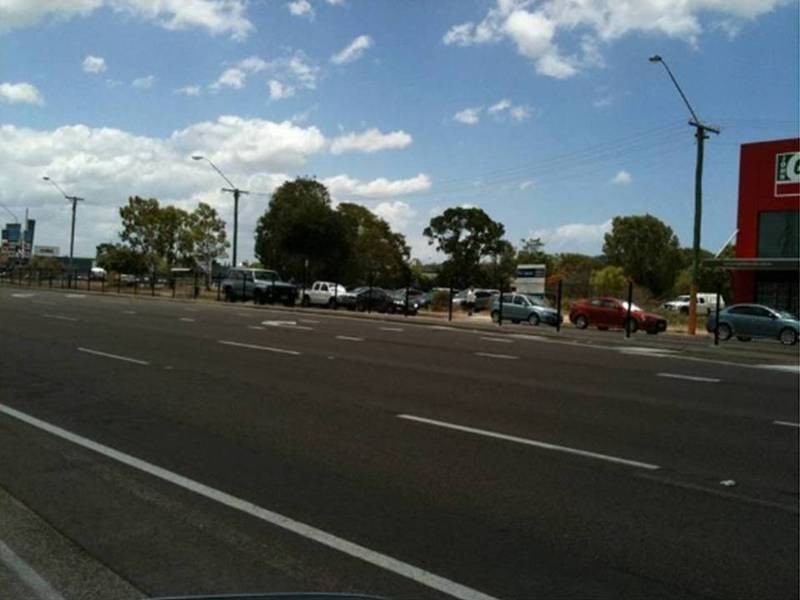 323 Ross River Road, Aitkenvale QLD 4814