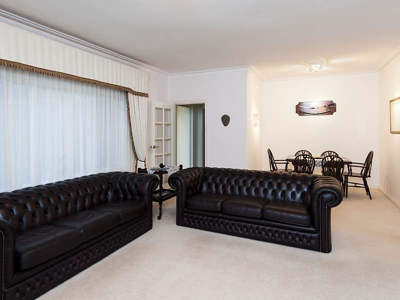 17 Kingsland Avenue, City Beach WA 6015