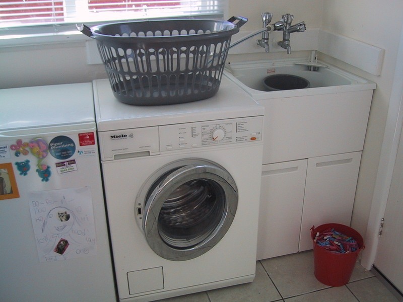 17 Ashbourne Grove, West Moonah TAS 7009