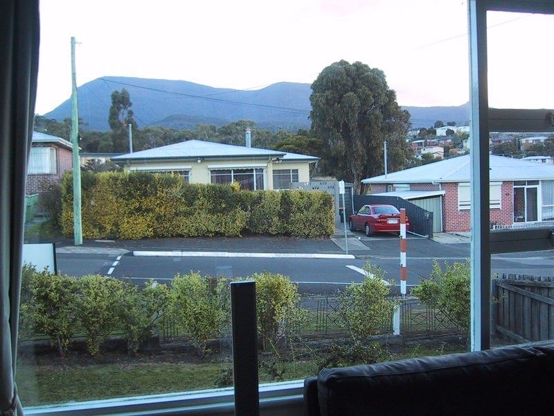 17 Ashbourne Grove, West Moonah TAS 7009