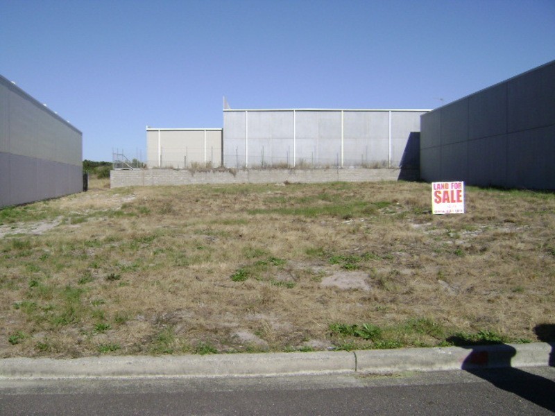 37 Shearwater Drive, Taylors Beach NSW 2316