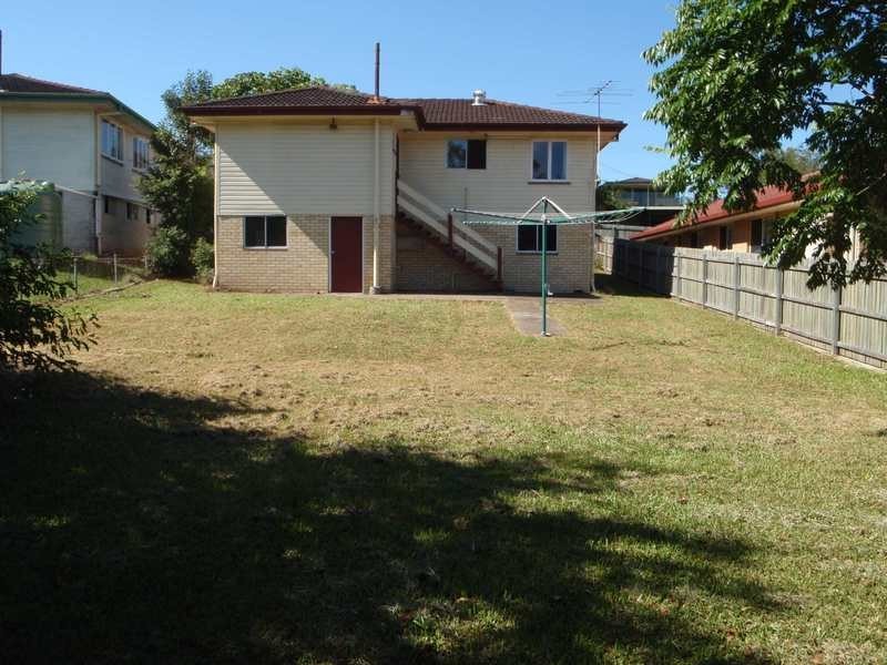 7 Carrama Cres, Ferny Hills QLD 4055