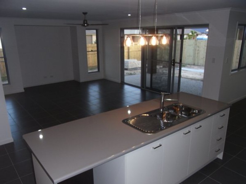 10 Wisteria Crescent, Sippy Downs QLD 4556
