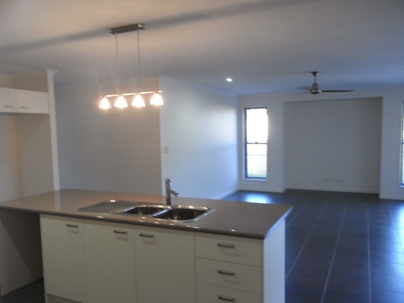 10 Wisteria Crescent, Sippy Downs QLD 4556