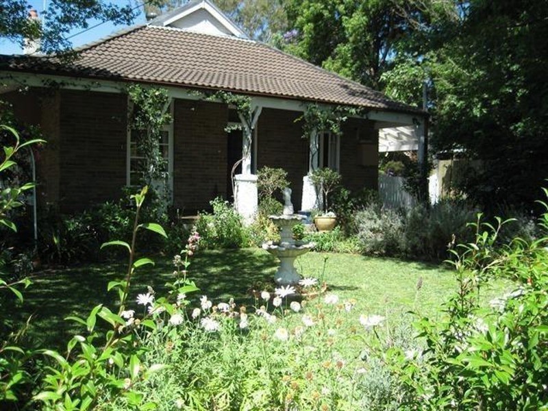 10  Cowan Rd, Mount Colah NSW 2079