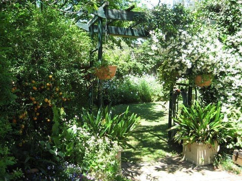 10  Cowan Rd, Mount Colah NSW 2079