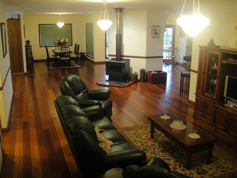 1 Lansdowne Rise, Maleny QLD 4552