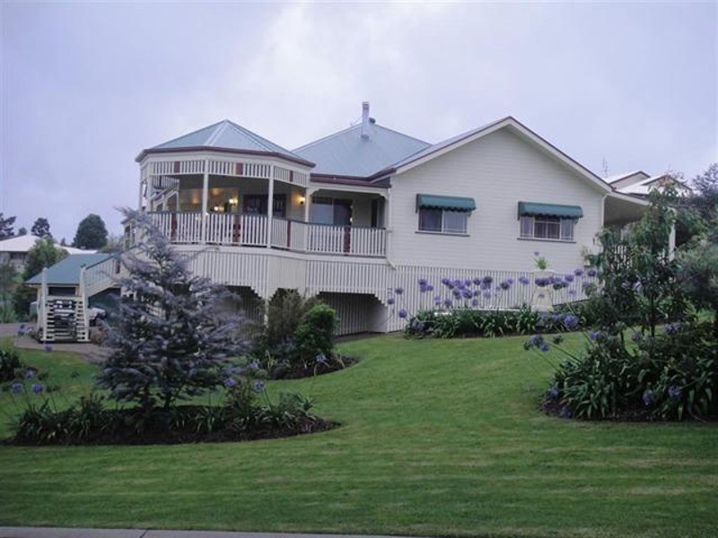 1 Lansdowne Rise, Maleny QLD 4552