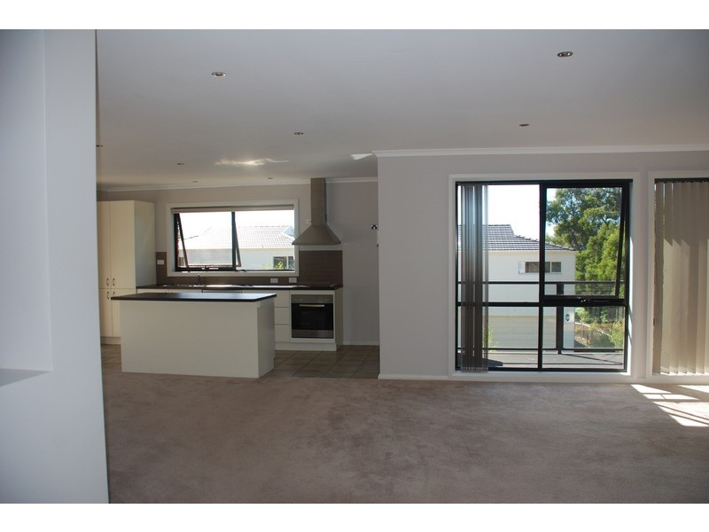 3/85  Diamond Drive, Blackmans Bay TAS 7052