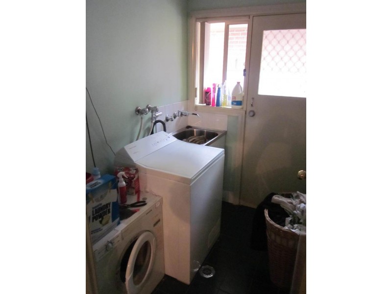 10/6 Binalong, Pendle Hill NSW 2145