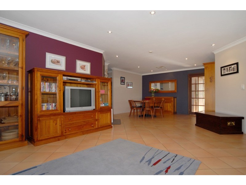 56 Sylvan Crescent, Leeming WA 6149