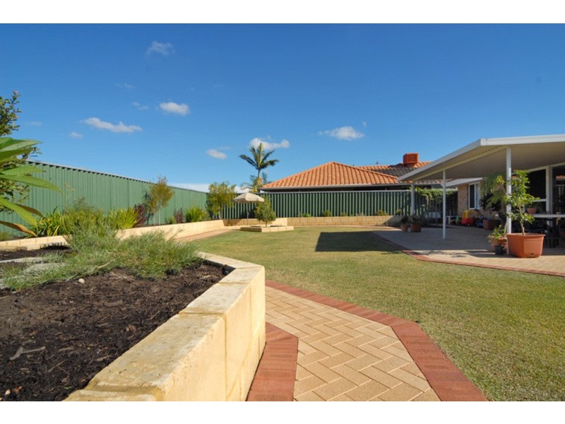56 Sylvan Crescent, Leeming WA 6149