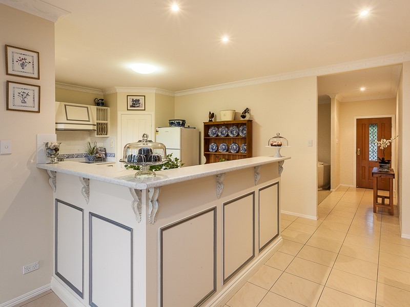 115 Hall Road, Elimbah QLD 4516