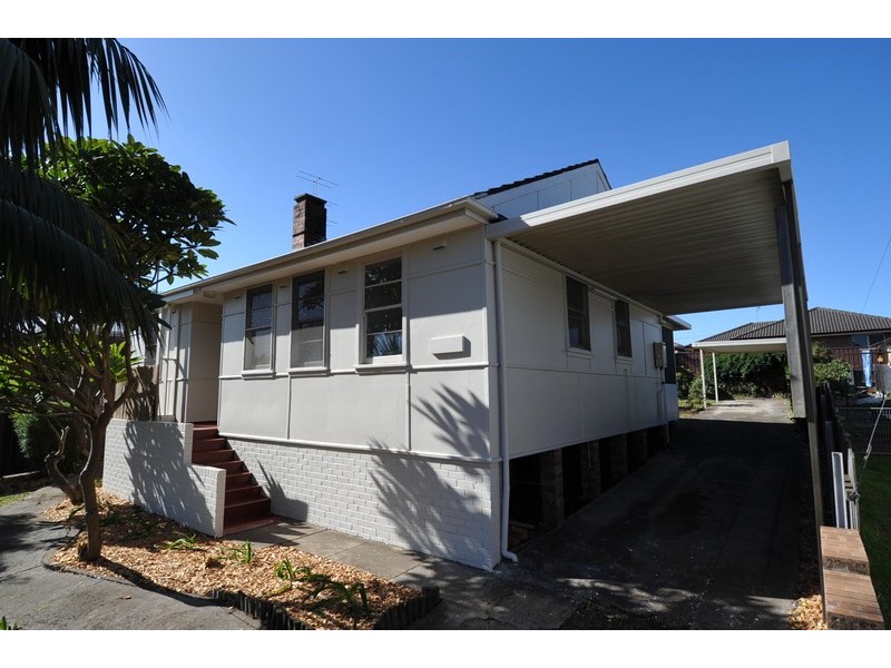 3 Marceau Street, Mount Saint Thomas NSW 2500