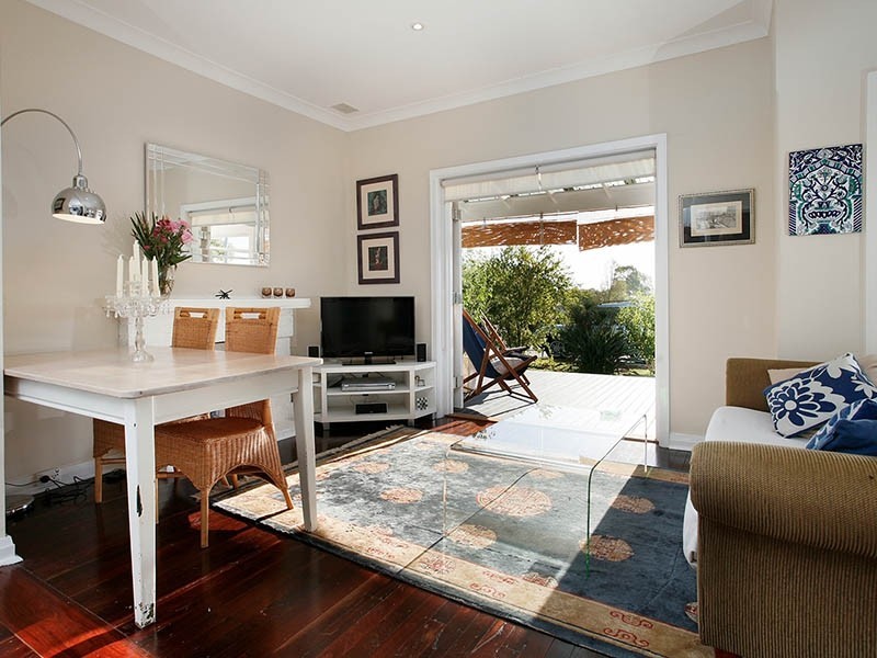 12 Yalgoo Ave, White Gum Valley WA 6162