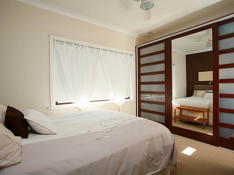 12 Yalgoo Ave, White Gum Valley WA 6162