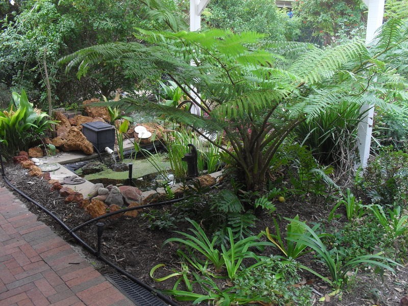 8 James Road, Kalamunda WA 6076