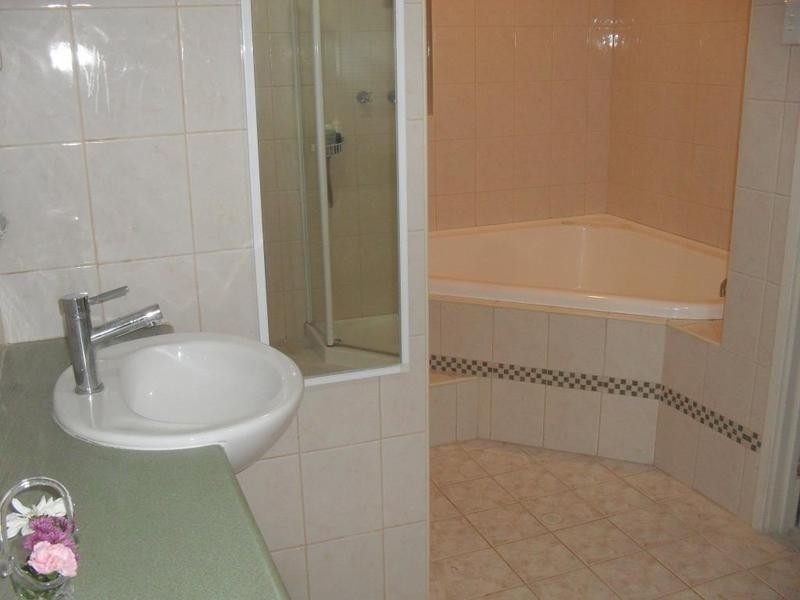 8 James Road, Kalamunda WA 6076