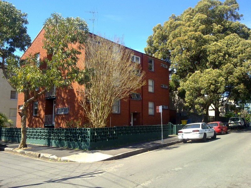 2/15 Macquarie Terrace, Balmain NSW 2041