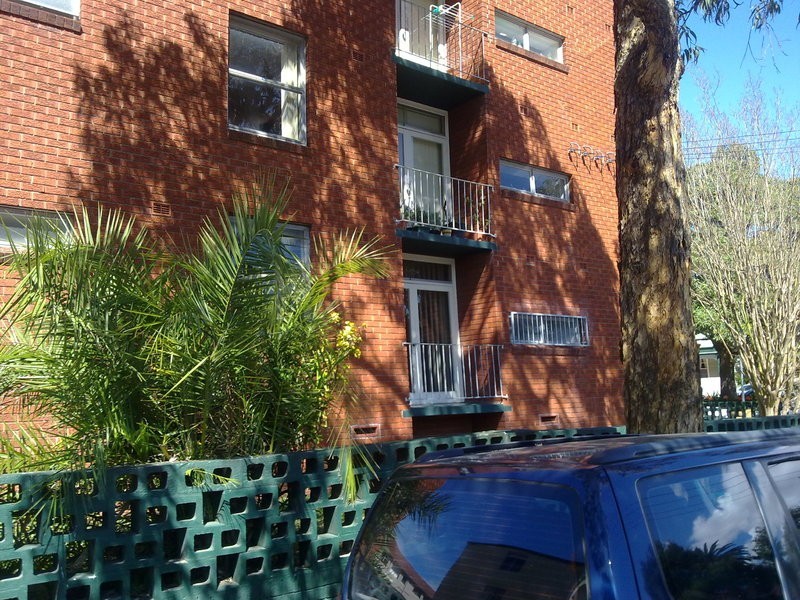 2/15 Macquarie Terrace, Balmain NSW 2041