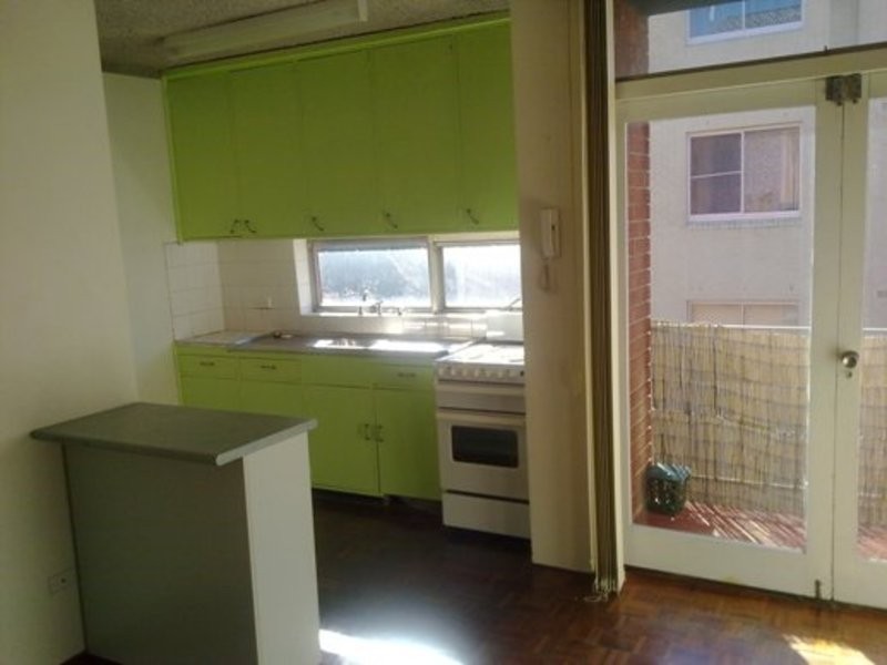 2/15 Macquarie Terrace, Balmain NSW 2041