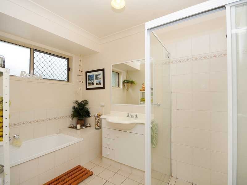 28 Ballerina Street, Burleigh Waters QLD 4220