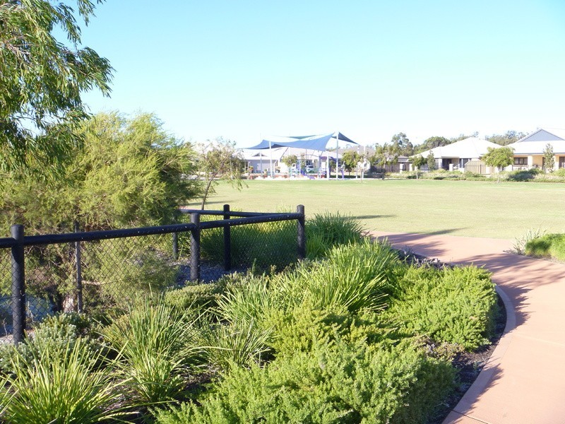 14 Starlite Bend, Dalyellup WA 6230