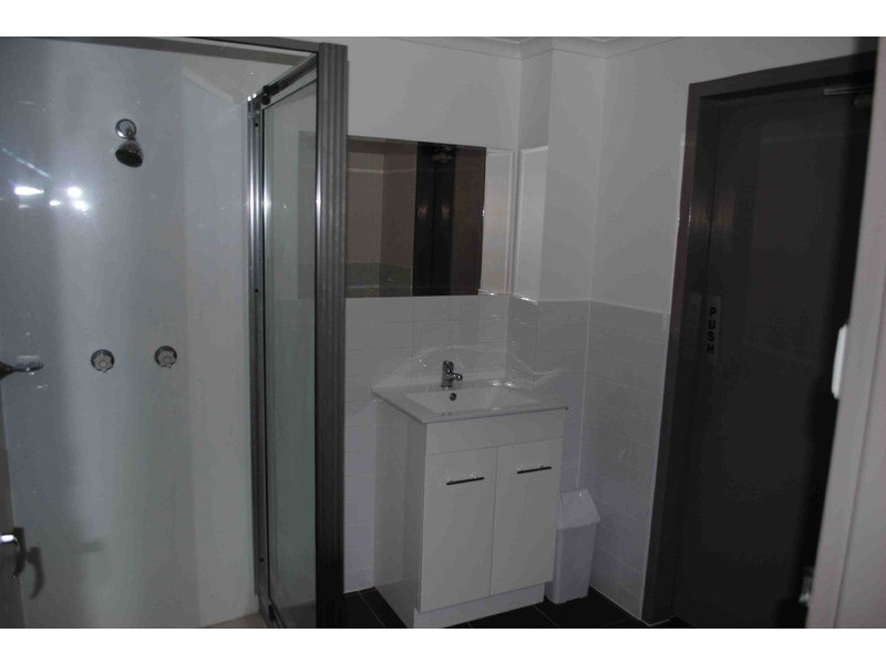 Unit 3/11 Parkview Street, Milton QLD 4064