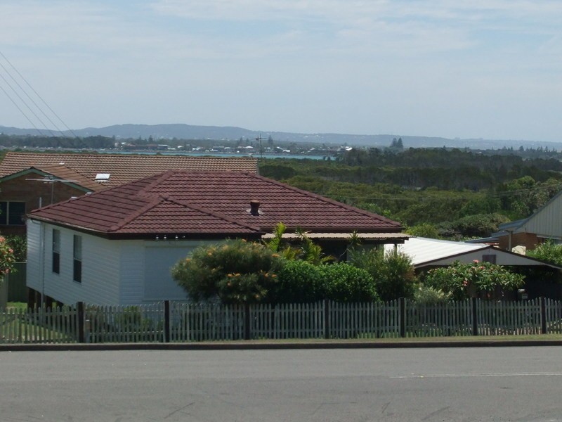 111 Northcote Avenue, Swansea Heads NSW 2281