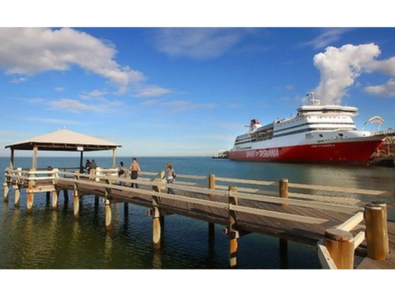 1/74 Stokes Street, Port Melbourne VIC 3207