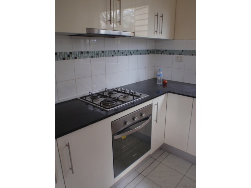 68 Moore St, Footscray VIC 3011