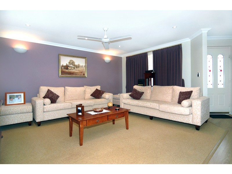 76 Somerville Drive, College Grove WA 6230