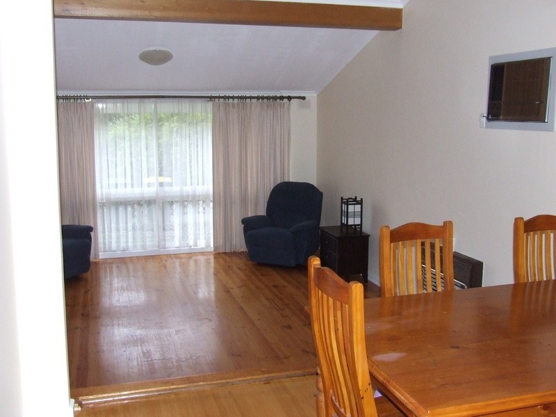 6 Peewit Ave, Glenalta SA 5052