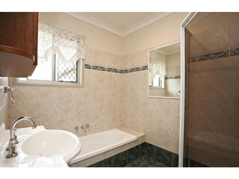 18 Coolinda Street, Sunnybank QLD 4109