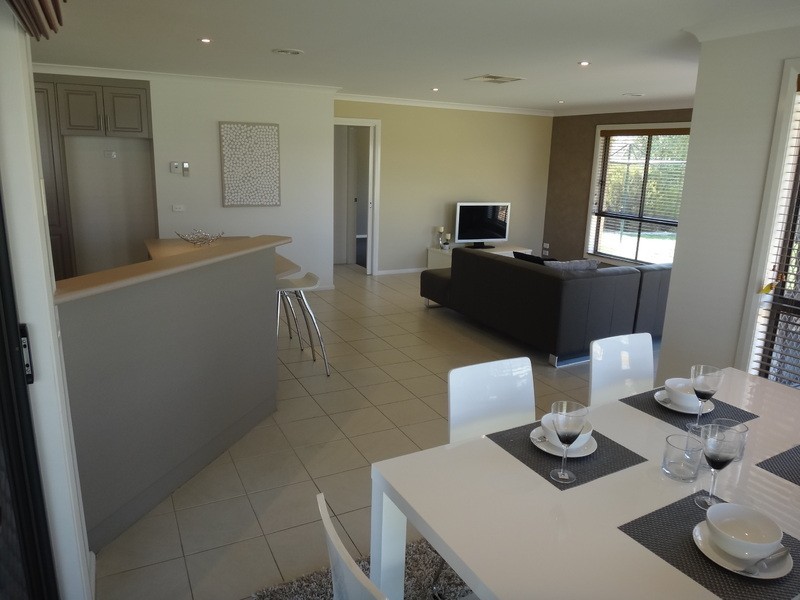 26 Rivergum Drive, East Albury NSW 2640