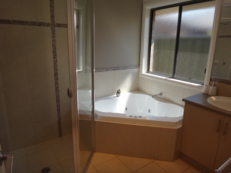 26 Rivergum Drive, East Albury NSW 2640