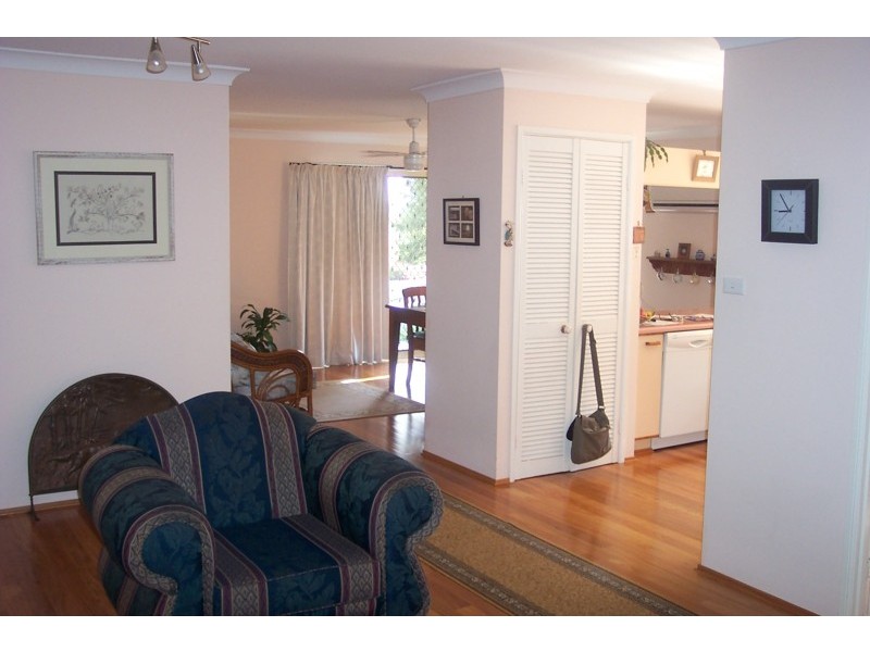 23 Hillcrest Rd, Empire Bay NSW 2257