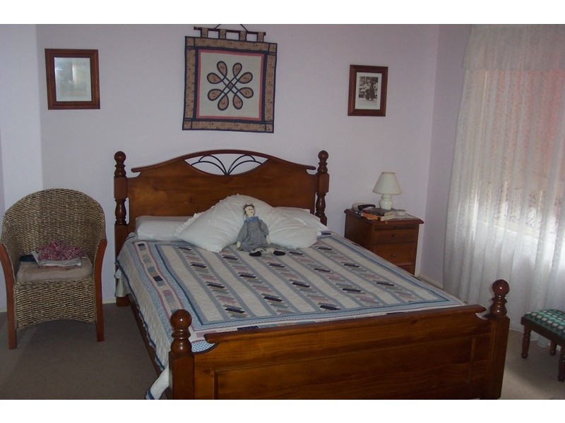 23 Hillcrest Rd, Empire Bay NSW 2257