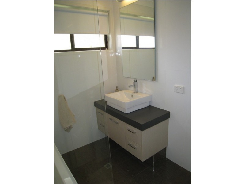 9 Anchorage Way, Runaway Bay QLD 4216