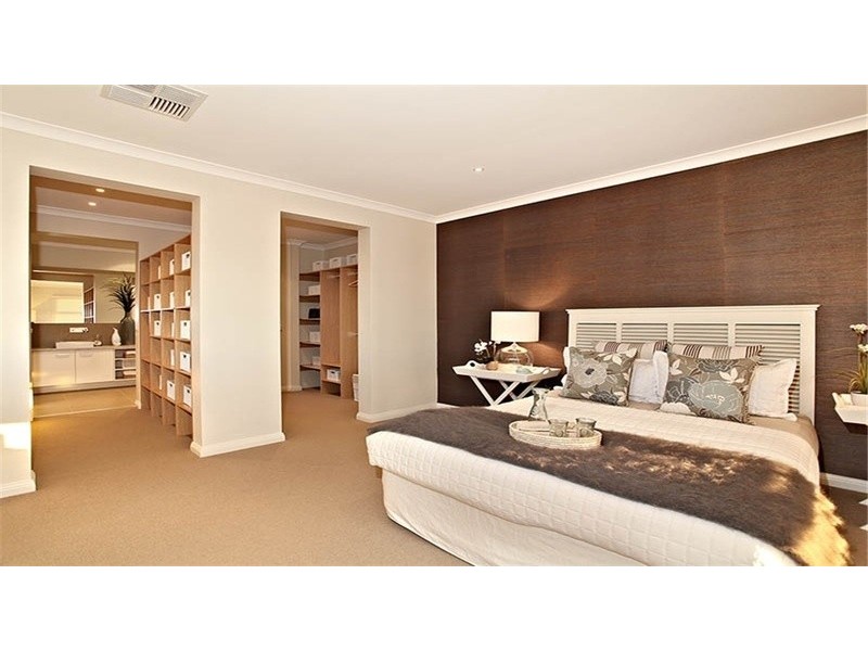 4 Miami Drive, Point Cook VIC 3030