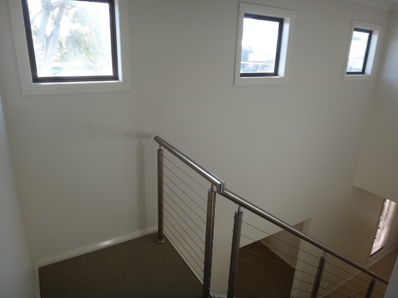 1/4 St Levans Place, Lavington NSW 2641