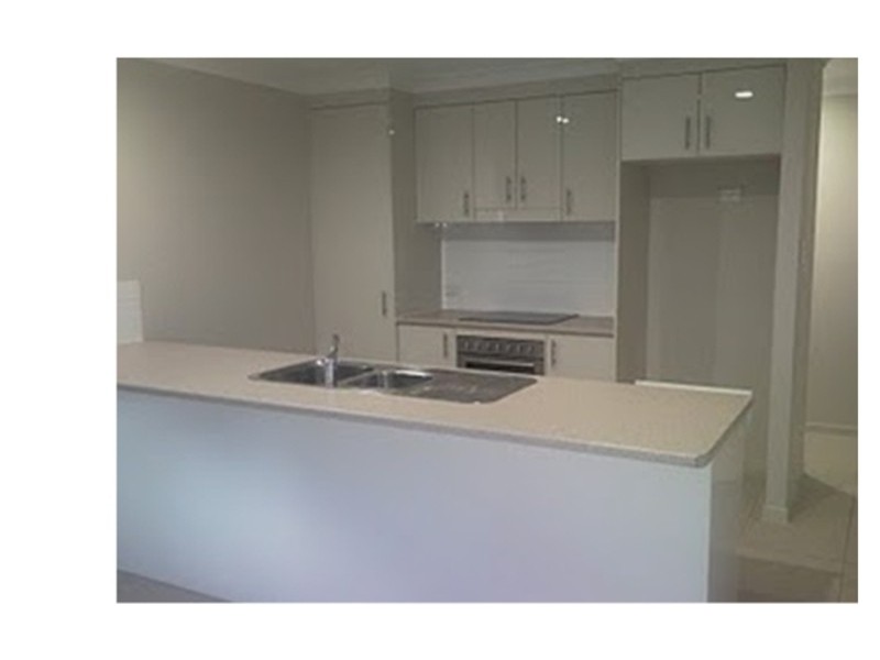 Pacific Pines QLD 4211