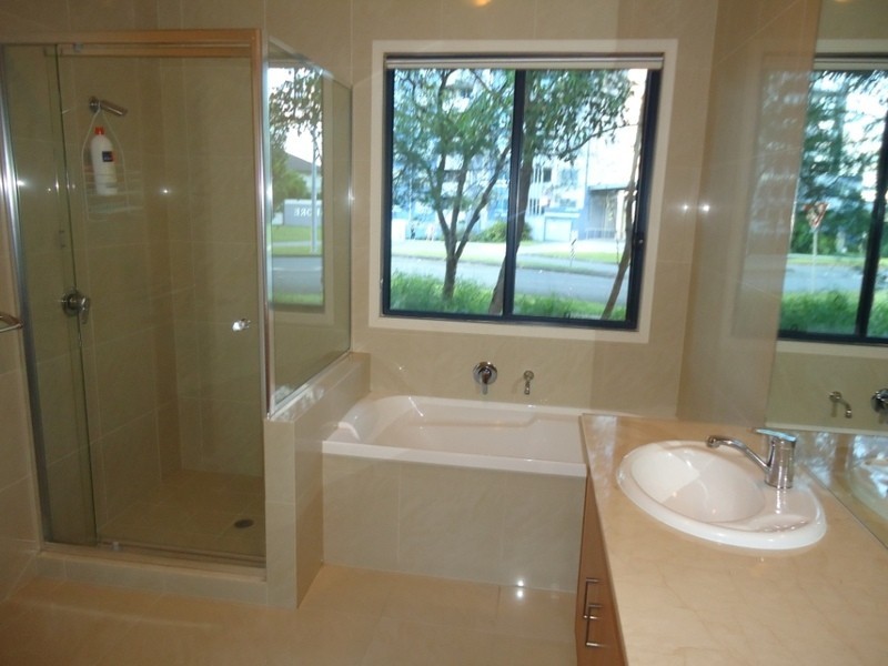 2 The Links, Robina QLD 4226