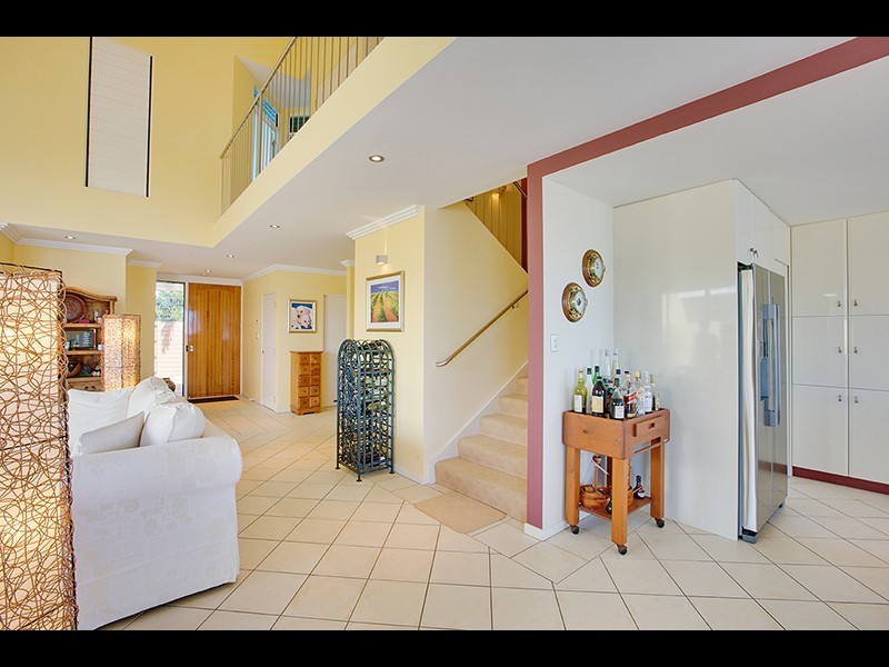 7 Bayside Way, Rosslyn QLD 4703