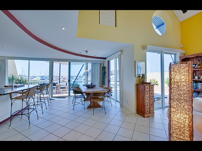 7 Bayside Way, Rosslyn QLD 4703